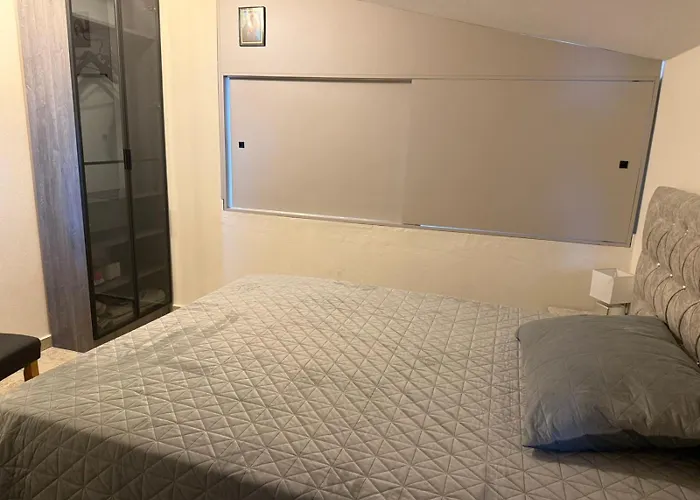 Apartament Greece , Siviri